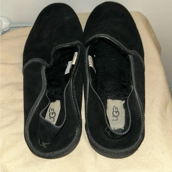 UGG Men's Cooke Black Suede Slipper/LoaferSize 11 US